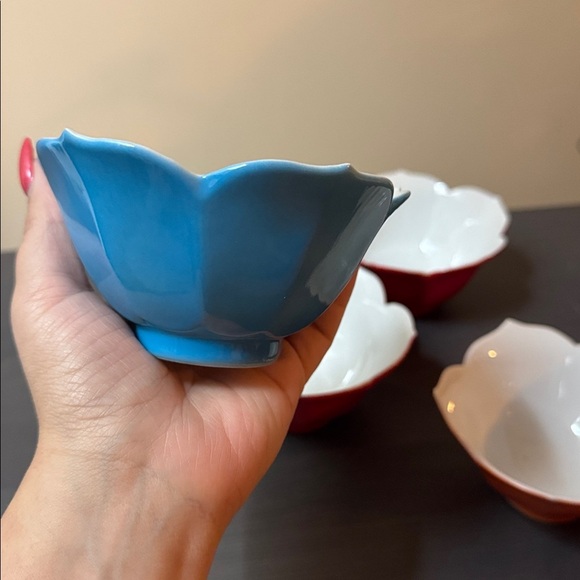 4 Vintage Lotus Flower Porcelain Rice/Dessert/Berry Bowl EUC red, blue & orange - Picture 2 of 4